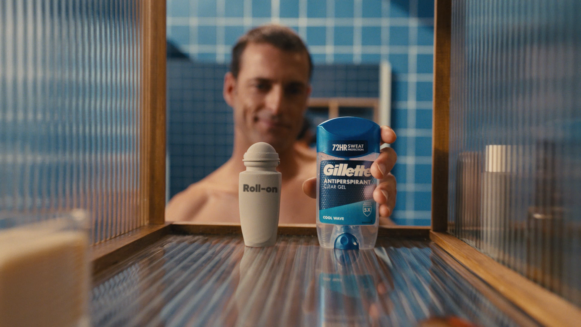 GILLETTE - SKYFALL